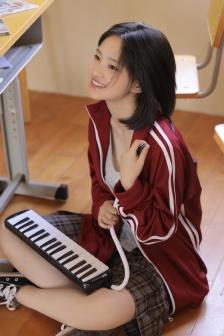 我女朋友的母亲9整视频有翻译